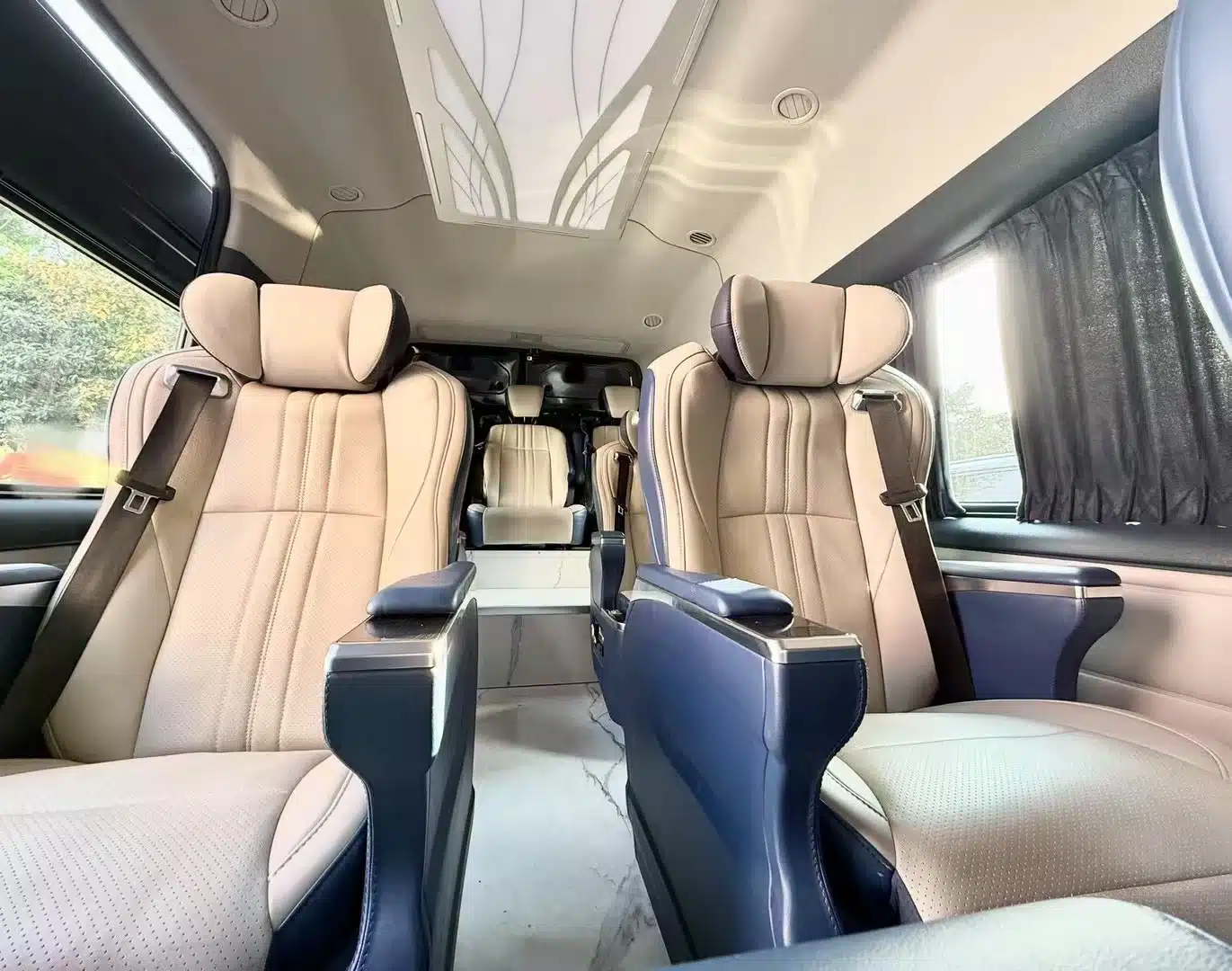 Private Van Putih dalam Salji
